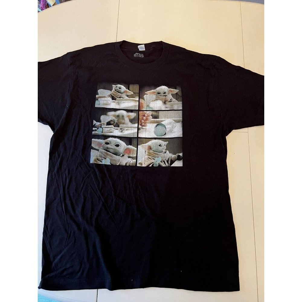 Disney Star Wars Mandalorian Baby Yoda The Child Grid T-Shirt Size XL